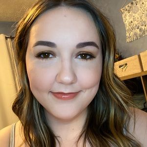 Meet your Posher, Delaney